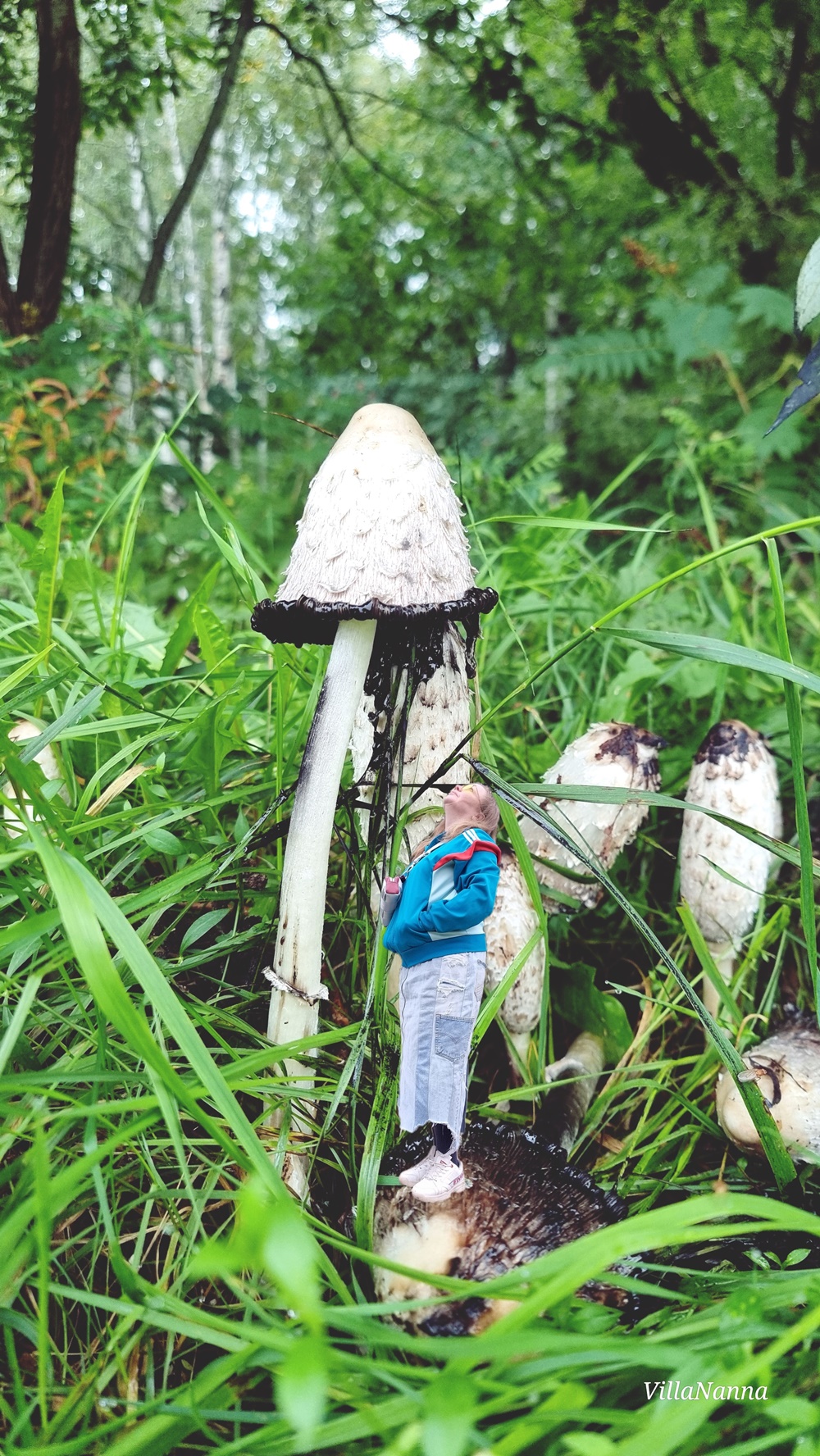 Kyynerpäitä myöden vaatekaapissa