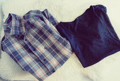 T-paidasta ja flanellipaidasta tehty tunika