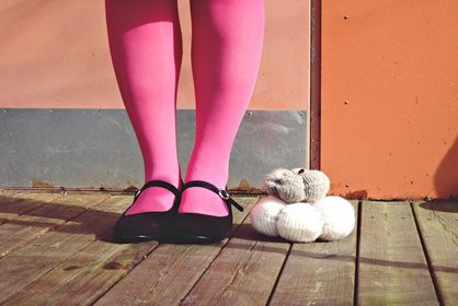 Kirsikkapuun varjossa