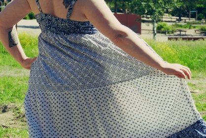 Liian suuri mekko sopivaksi