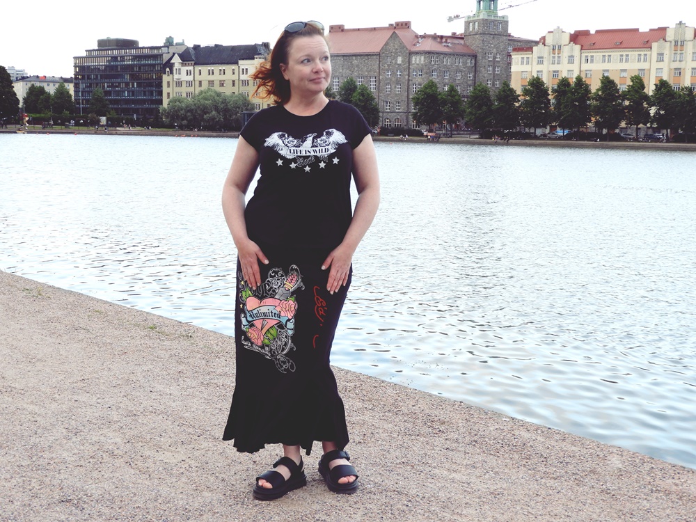 T-paidoista tehty volankihame