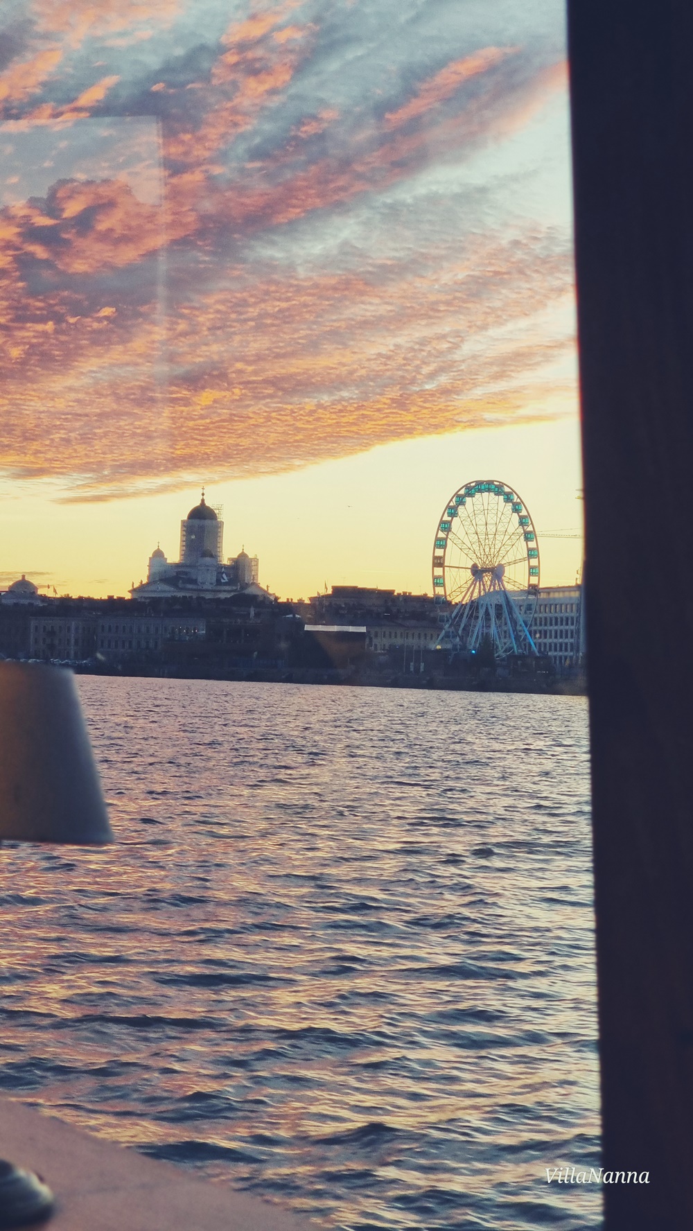 Juhannusaaton illallisristeily Suvisaaristossa