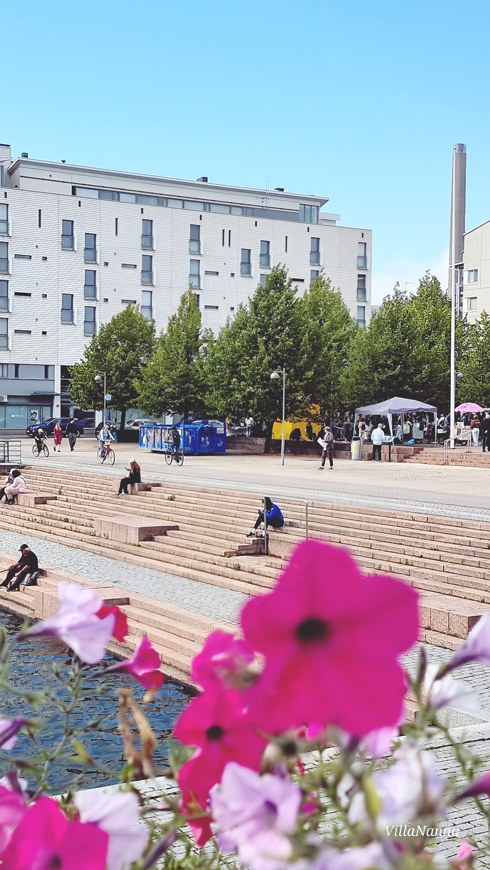 Sateisen lauantain aurinkoinen päivä