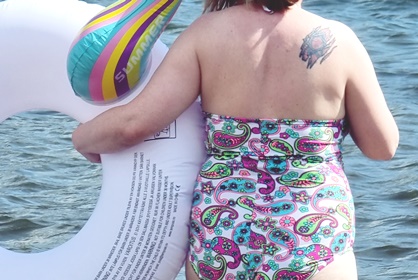 Uimapuku muuttui bikineiksi