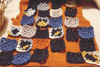 Isoäidinneliö liivi