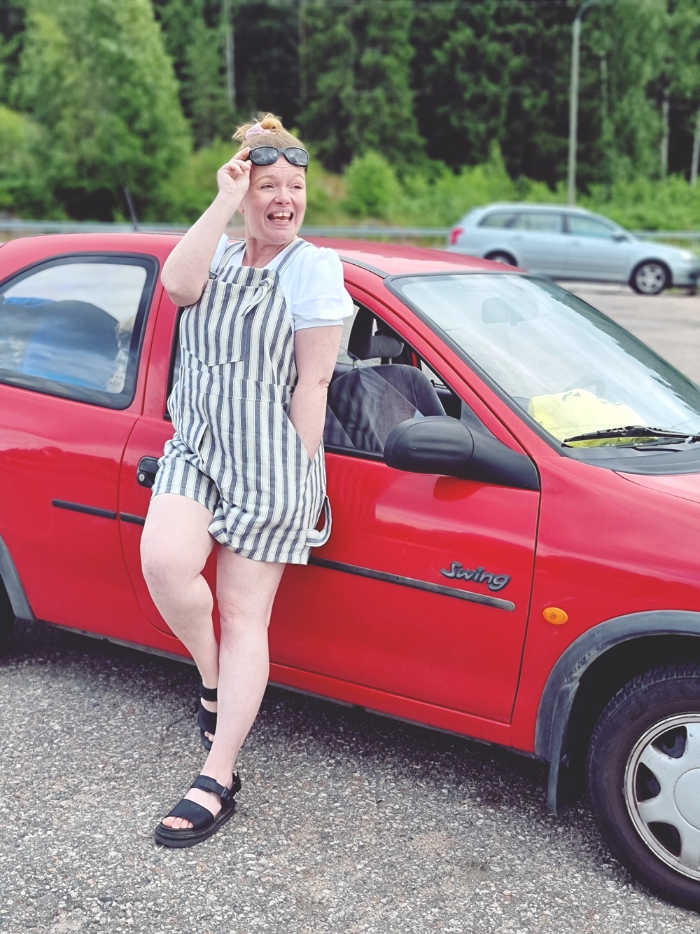 Pitäisikö mun pukeutua iän mukaan? (En aio.)