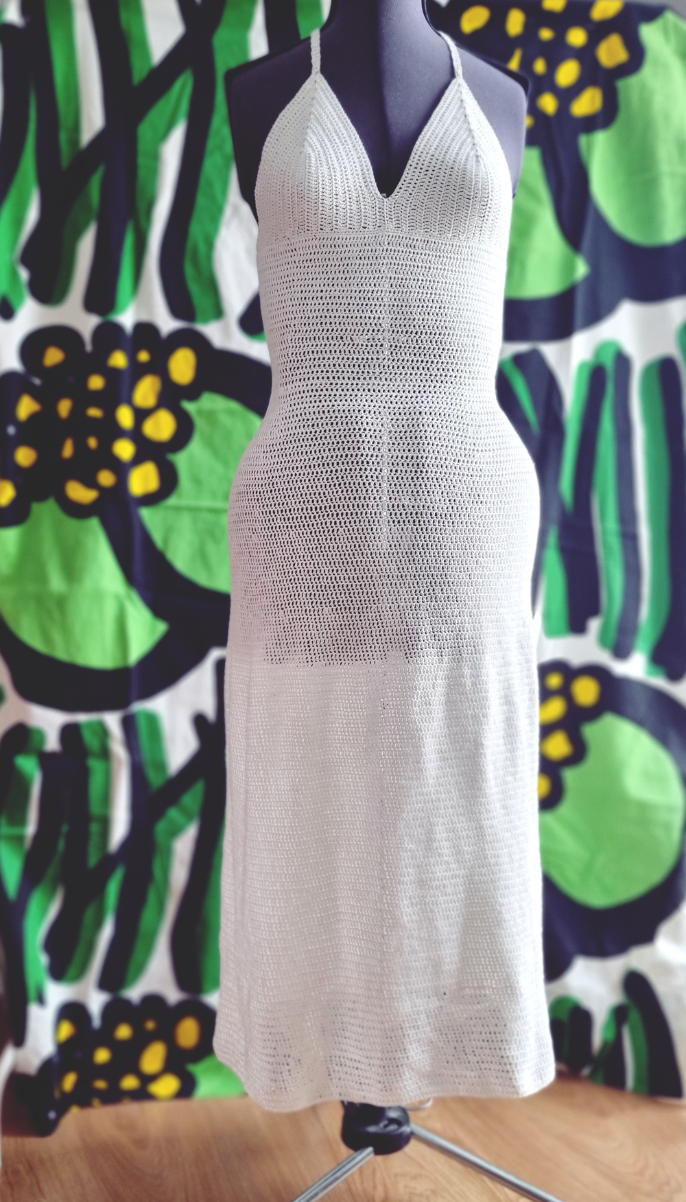 Rakkaudella virkattu häämatkamekko tyttärelleni