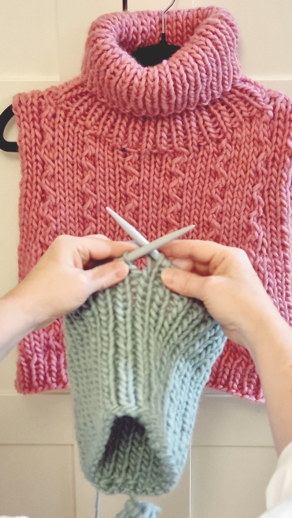 Talvimarja-kauluri syksyn syleily ja pehmeä lämpö