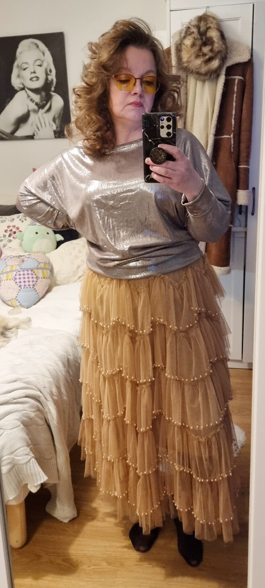 Itse tehty juhla-asu – Kazimierzin taikaa ja käsityötä