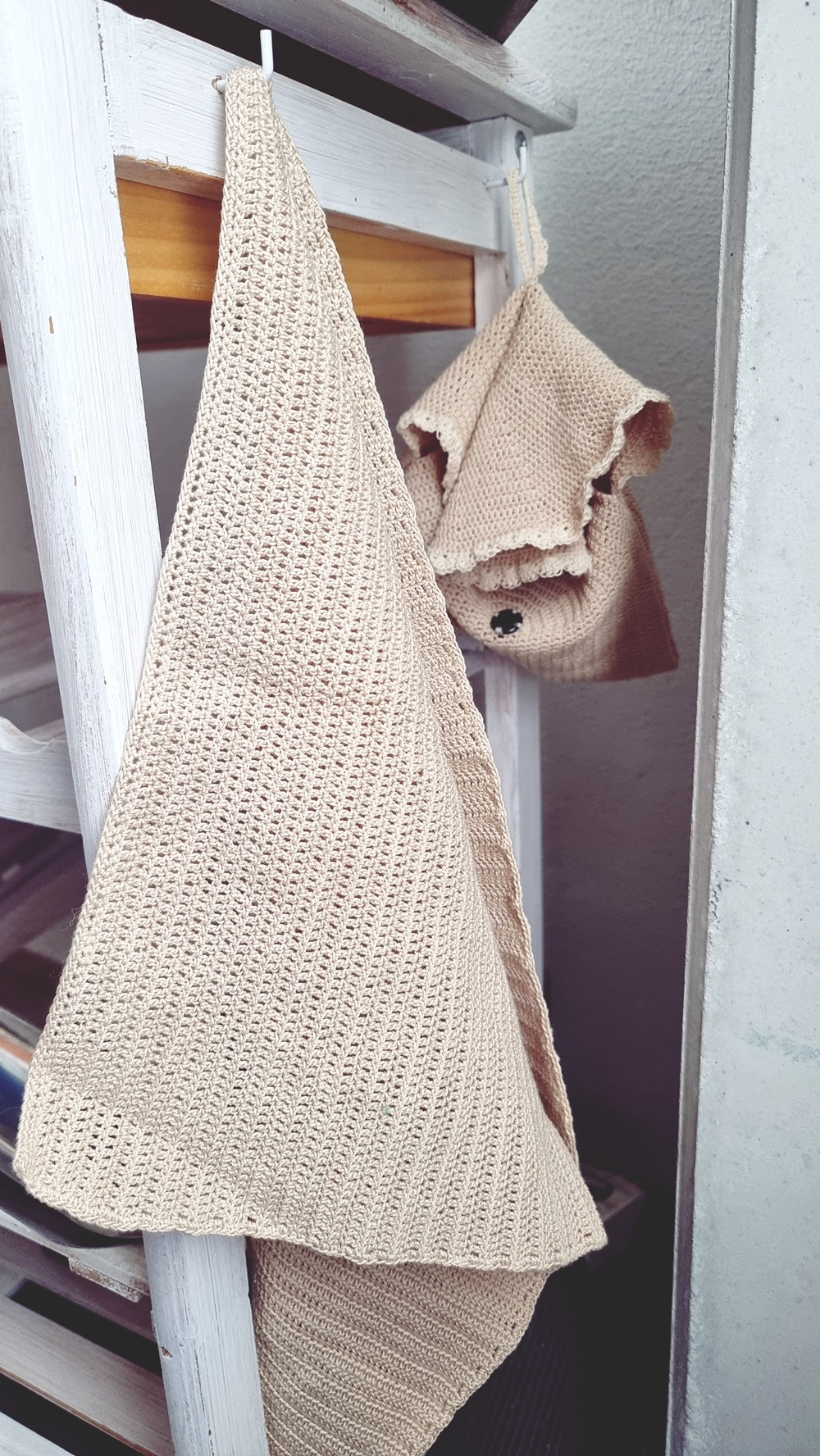 Virkatut tekstiilit joiden käyttötarkoitus on hämärän peitossa