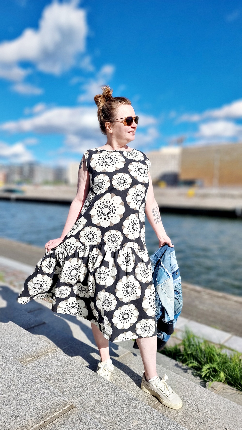 Vanhasta verhosta kesän näyttävin mekko