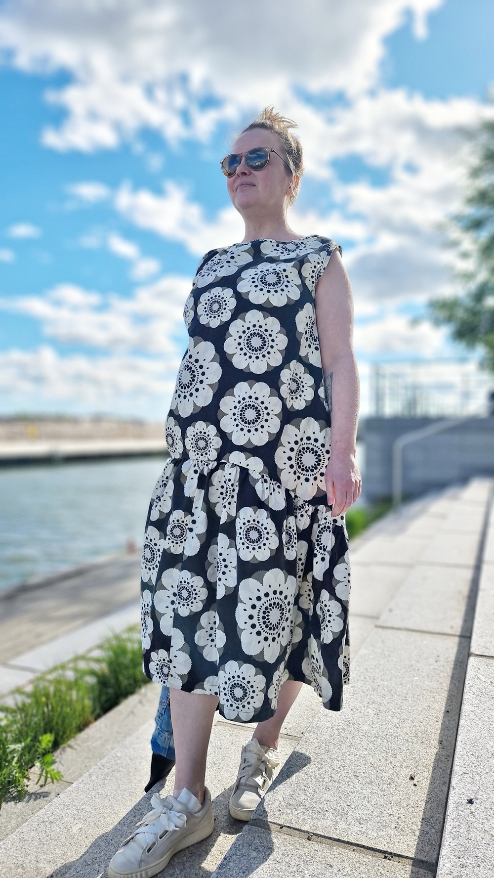 Vanhasta verhosta kesän näyttävin mekko