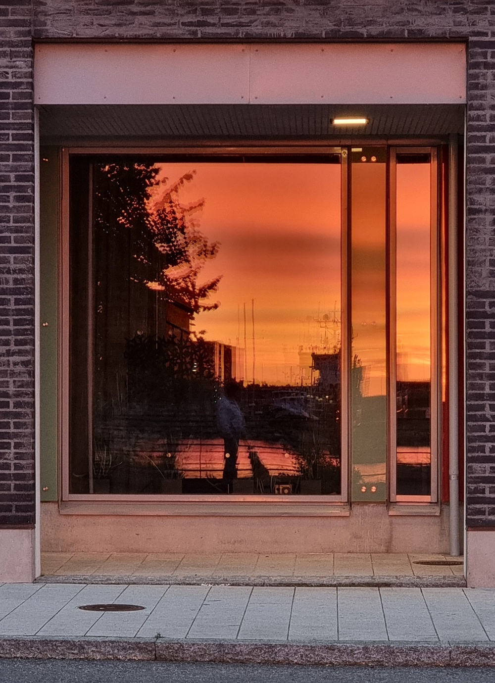 Treffi-ilta Helsingissä – itse tehtyä tyyliä ja auringonlaskun taikaa