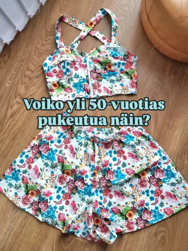 🌸 Tilkuista tehty… ja ehkä kesän paras asu?

Kukallinen housuhame, joka näyttää hameelta mutta toimii kuin shortsit + toppi, joka vähän haastaa mukavuusaluetta. Ja kyllä, tämä on itse ommeltu vanhalla Miss B -kaavalla.

Mutta kerro sinä:
Pukeutuisitko tähän settiin vai yhdistäisitkö osat eri tavalla? 👀

💬 Kommentoi alle, haluan kuulla!
💾 Tallenna ideaksi, jos ompelu tai tuunaus kutkuttelee.

#kesäsetti #missb #vaikuttajamedia #ompelu #alavarasew