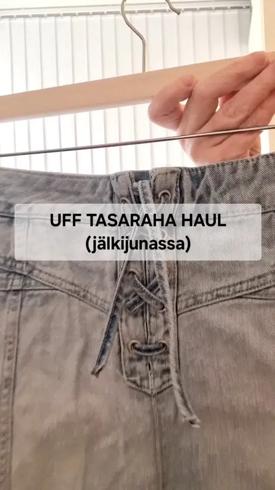 UFFin tasarahapäivät ehti mennä, mutta nämä löydöt oli pakko näyttää. 

Mikä on sun lemppari?

#uff #tasarahapäivät #secondhandfi #kirppislöydöt #reelsfi