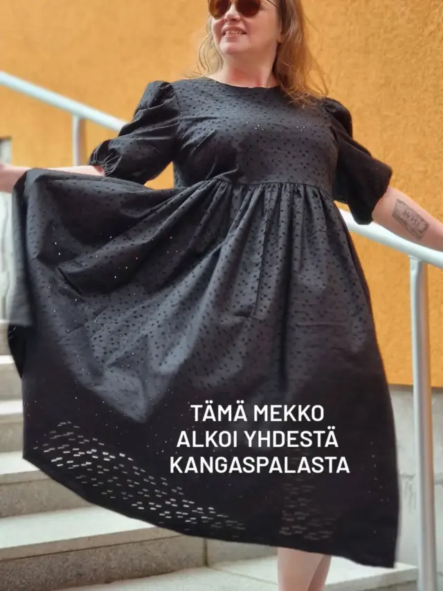 Entä jos kauneimmat vaatteet eivät alakaan kaupasta, vaan jonkun toiselle tarpeettomaksi jääneestä kankaasta?

Tämän mekon ompelin työkaveriltani saadusta prodyyrista. Käytin pohjana Mekkotehtaan Saana-kaavaa, mutta muokkasin helman omannäköisekseni. Tämä on ensimmäinen valmis vaate uudessa tekstiiliarkeologia-projektissani – projekti, jossa materiaalien tarina saa jatkua.

💬 Ompelisitko sinä mieluummin uudesta kankaasta vai antaisitko vanhalle materiaalille uuden elämän?

#tekstiiliarkeologia #kierrätysmuoti #ompelu #hidasmuoti #villananna